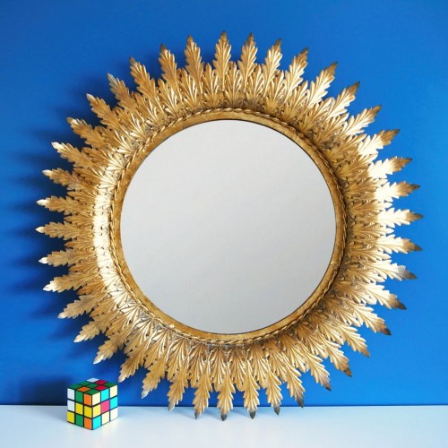 Gran espejo sol en forja dorada al pan de oro, vintage 60s.