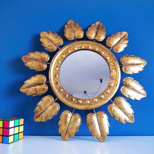 Espejo sol en forja dorada, vintage 60s.