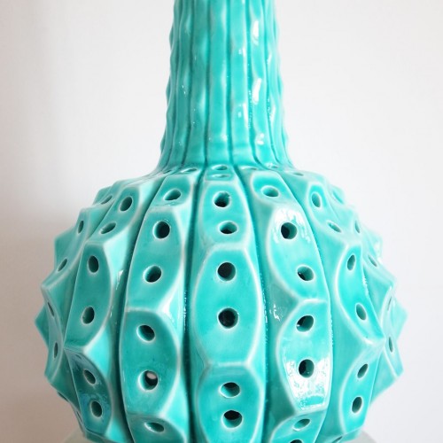 Lámpara de cerámica de Manises con luz interior, vintage 60s.