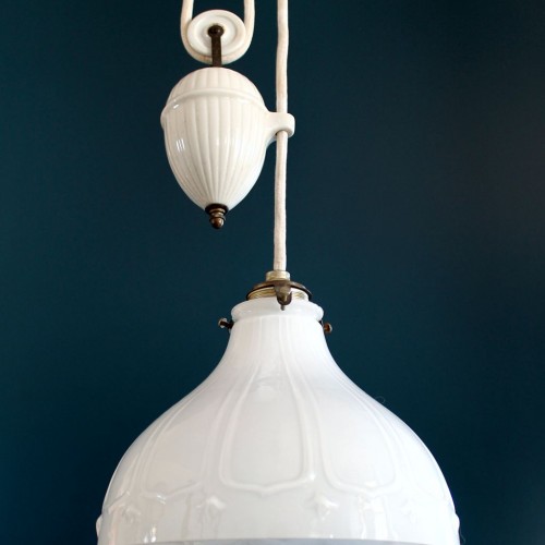 Lámpara antigua "sube y baja", con sistema de polea y contrapeso. Vintage años 20s-30s.