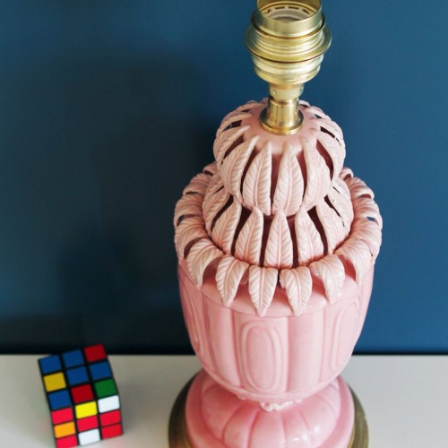 Lámpara de cerámica rosa de Manises, Vintage 50s-60s.