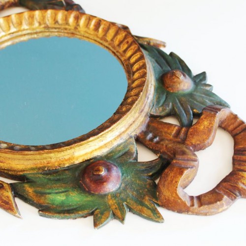 Espejo cornucopia barroco de madera tallada, policromada y dorada al pan de oro. Vintage 50s-60s.