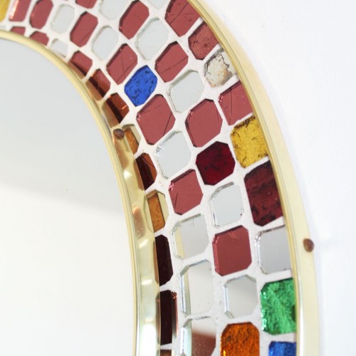 Espejo con marco de mosaico de cristales multicolores. Vintage 60s.