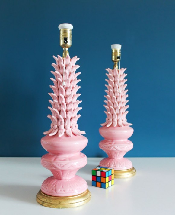 Excelente pareja de lámparas de cerámica rosa de Manises. Vintage años 50s-60s.