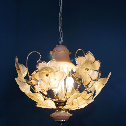 Excelente lámpara chandelier de flores de cristal de Murano y latón dorado, vintage 70s.