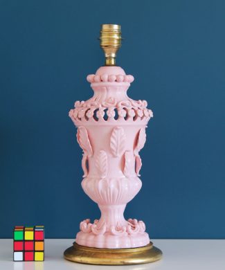 Lámpara de cerámica rosa de Manises. C. Hispania. Vintage años 50s-60s.