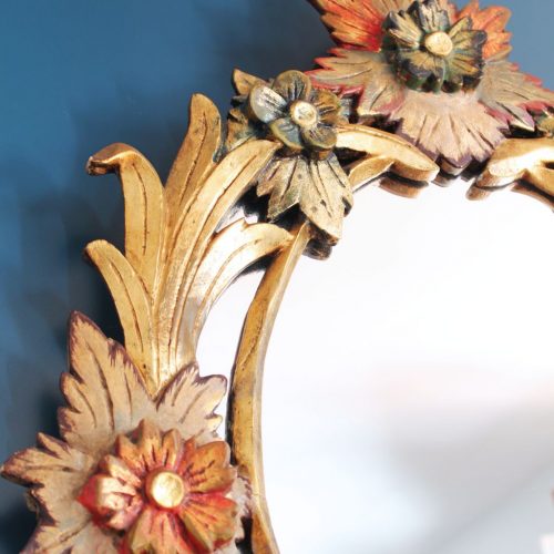 Espejo cornucopia barroco de madera tallada, policromada y dorada al pan de oro. Francia, Vintage 50s-60s.