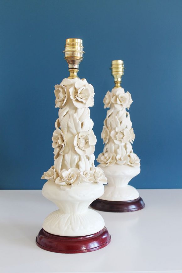 Preciosa pareja de lámparas de cerámica de Manises (Valencia). Vintage años 50s-60s.