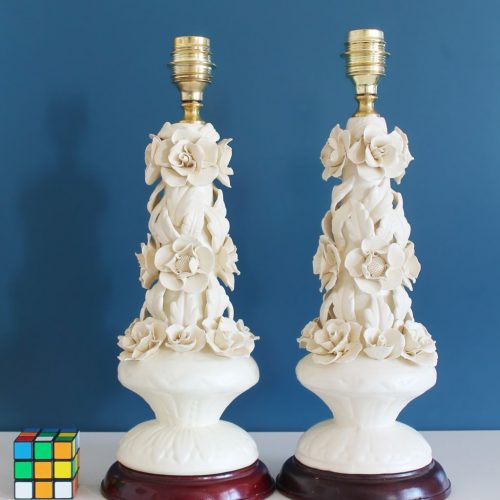 Preciosa pareja de lámparas de cerámica de Manises (Valencia). Vintage años 50s-60s.