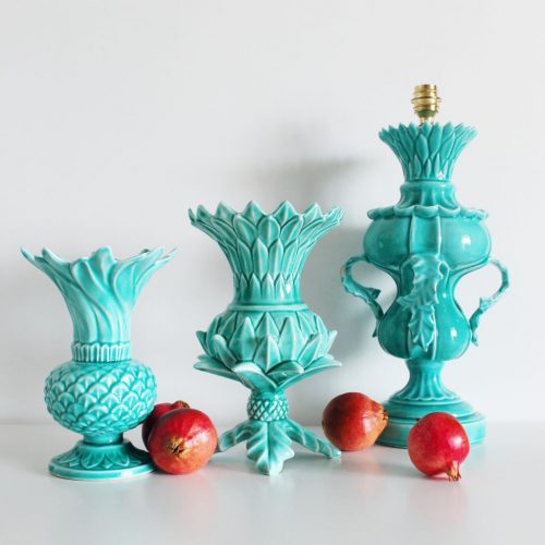 ALCACHOFA- Jarrón de cerámica de Manises en color azul turquesa. Vintage años 50-60.