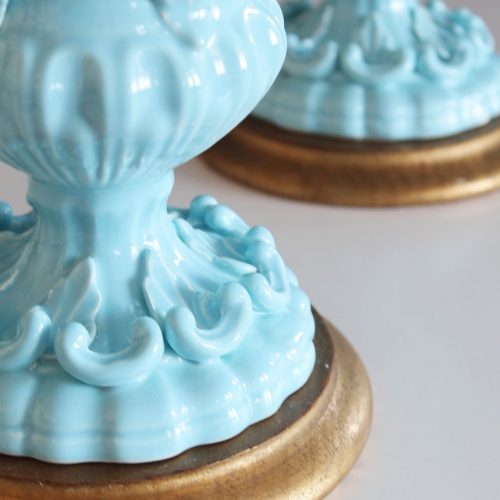 Excelente pareja de lámparas de cerámica azul de Manises. Vintage años 50s-60s.