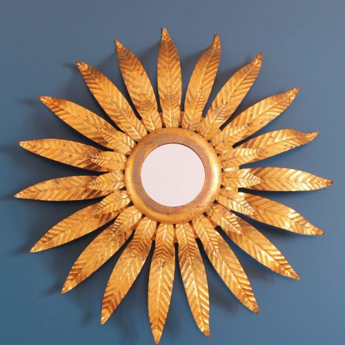 SOL - Lámpara de techo o aplique de pared - espejo sol en forja dorada. Vintage 60s.
