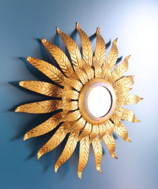 SOL - Lámpara de techo o aplique de pared - espejo sol en forja dorada. Vintage 60s.