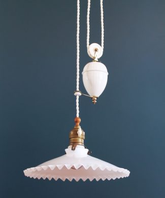 Lámpara antigua sube y baja, con sistema de polea y contrapeso, completa. Vintage años 20s-30s.