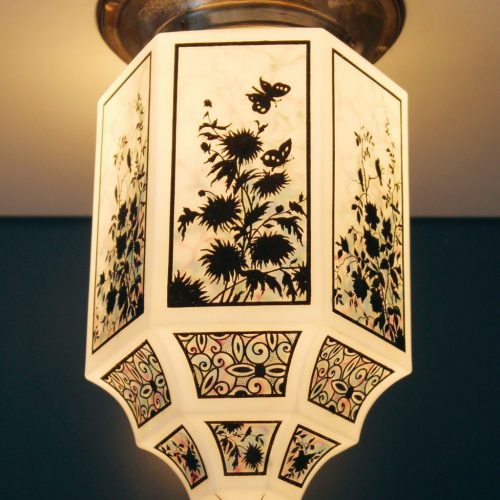 FLORES, PÁJAROS Y MARIPOSAS - exquisito farolillo antiguo Art Deco de cristal y latón plateado - 1920.