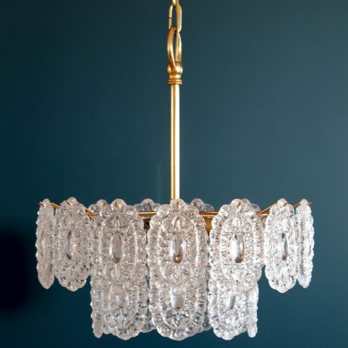 Lámpara de techo o chandelier de cristal y latón dorado. Bakalowits & Sohne (atrib.) Austria, vintage años 60s-70s. PAREJA DISPONIBLE.