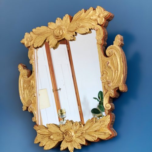 Espejo barroco de madera tallada y dorada al pan de oro. Vintage 1ª mitad siglo XX.