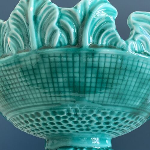 Frutero o centro de mesa de cerámica de Manises en color azul turquesa. Vintage 50s-60s.