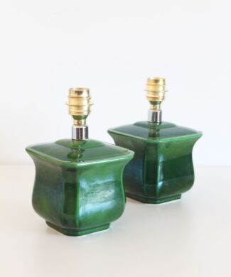 Pareja de lámparas de cerámica de Manises en color verde botella. Vintage 70s.