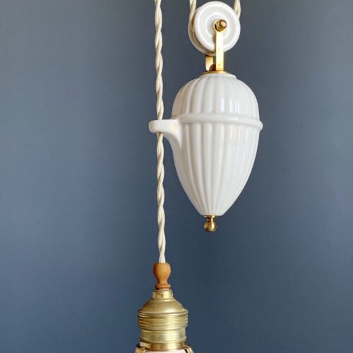 Lámpara antigua "sube y baja", con sistema de polea y contrapeso, completa. Vintage años 20s-30s.