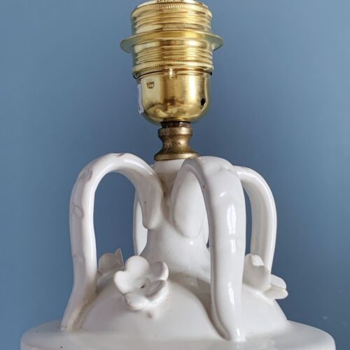 Lámpara de cerámica de Manises. Albahaquera de José Gimeno. 1ª mitad siglo XX.