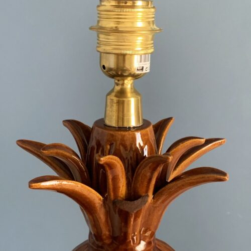 Gran lámpara de cerámica de Manises en forma de piña, color marrón, vintage años 50-60.