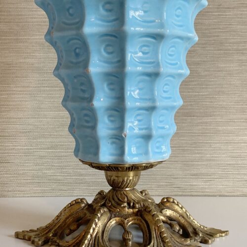 Excepcional y rara lámpara de cerámica de Manises y bronce, en color azul. Vintage 50s-60s.