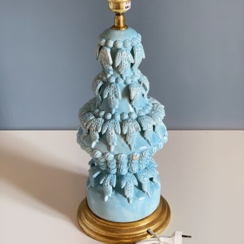 Espectacular lámpara de cerámica de Manises en color azul. C. Bondía. Vintage 50s-60s.